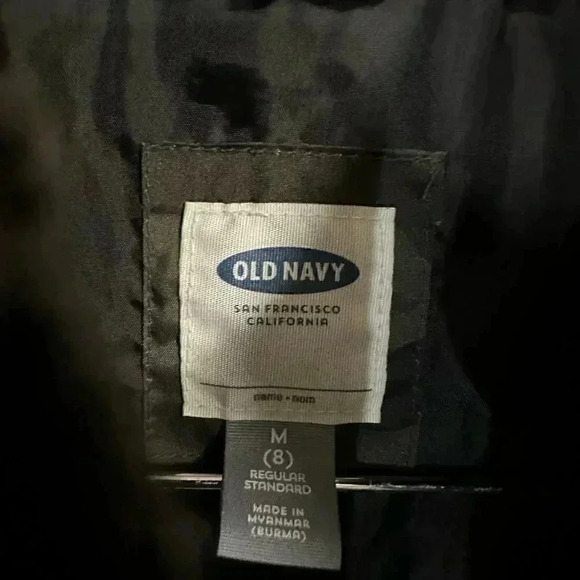 Old Navy Camouflage Puffy Vest - Picture 4 of 4